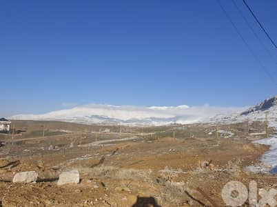 8700m2 Land in Zaarour,Metn