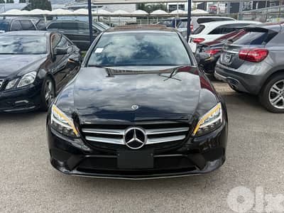 Mercedes-Benz C-Class 2019 4matic  clean carfax