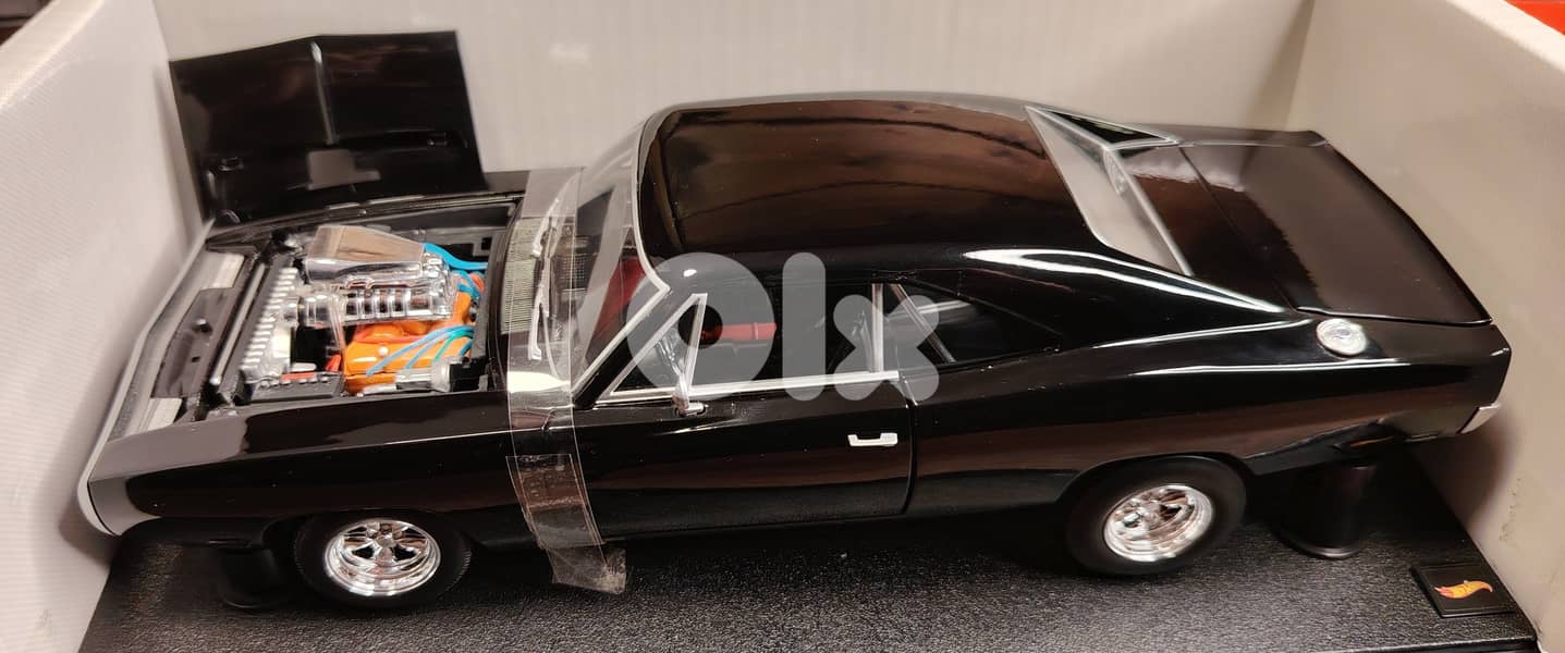 Diecast 1:18 Dodge Charger By Hotwheels 3