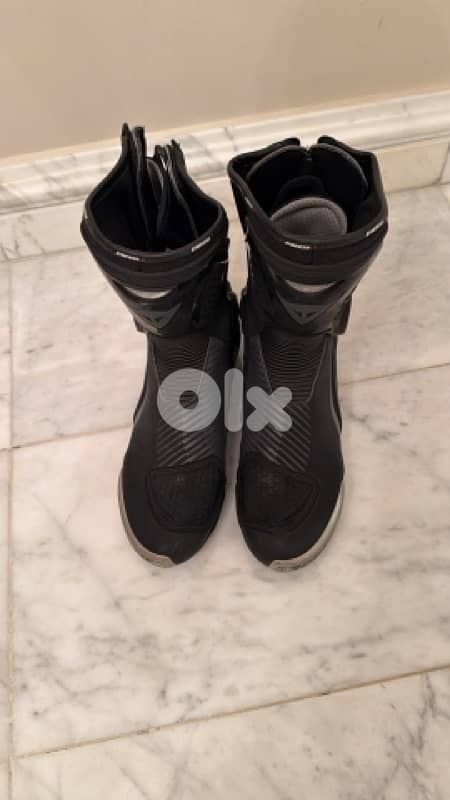 helmets and accessories 1