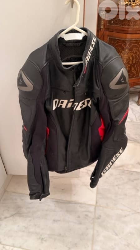 helmets and accessories 3