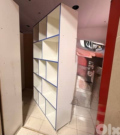 retail display shelf 2.28 x 1.2 x 40