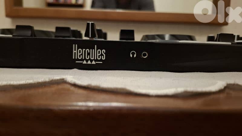 Hercules DJ Controller Inpulse 200 MK2 1