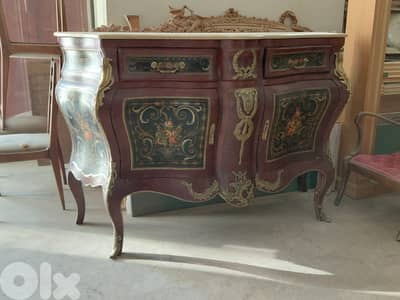 Antique dressoir egyptian