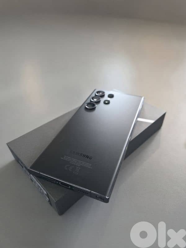 Galaxy S23 Ultra - 256GB (Black) 3