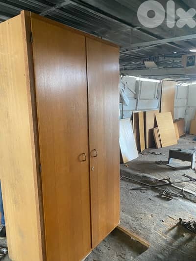 خزانة درفتين  ٢٠٥/١٠٨ غمق  ٦٠