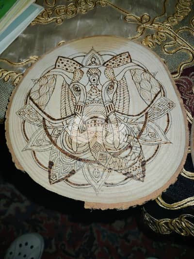 قطعه منحوته يدويه