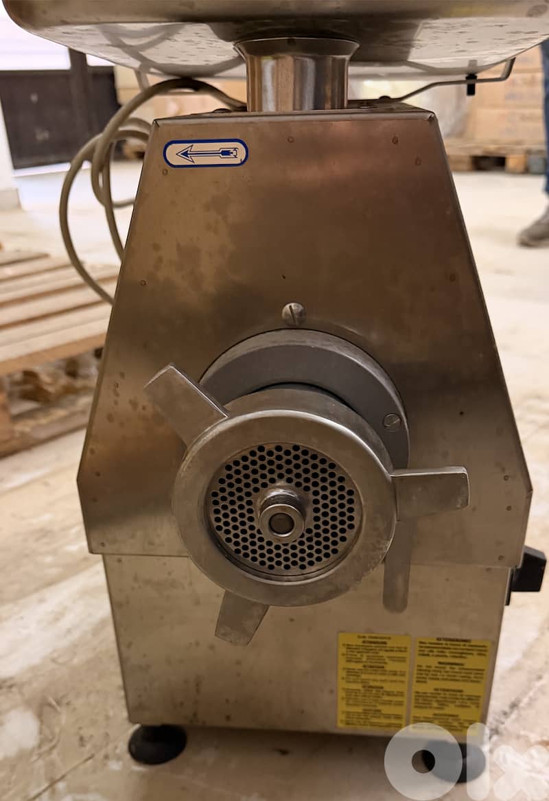 Artex Meat Mincer - like new 5