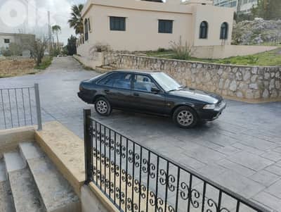 تويوتا كارينا2 1988 انقاض