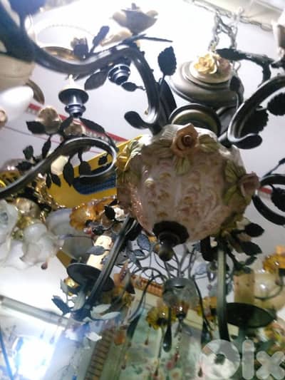 ثرية نحاس قديمة ورود بورسلين 6 لمبات