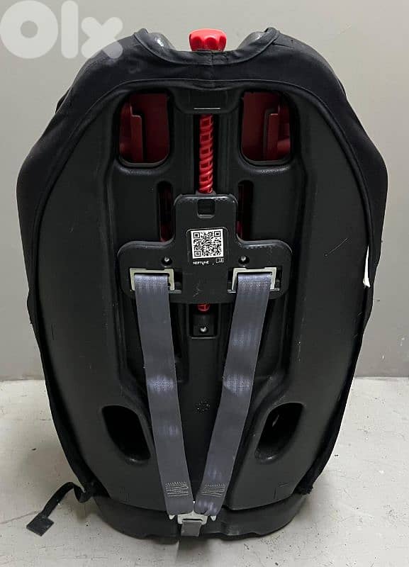 Car seat chicco used 40 $ beyrout ashrafiye 6