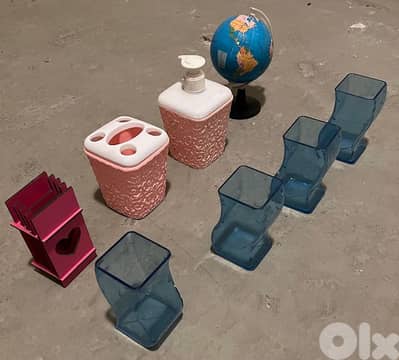 أغراض  بيت  مشكل  ٨ قطع  بيروت  الاشرفية ١٠ دولار  ٠٣٧٢٣٨٩٥