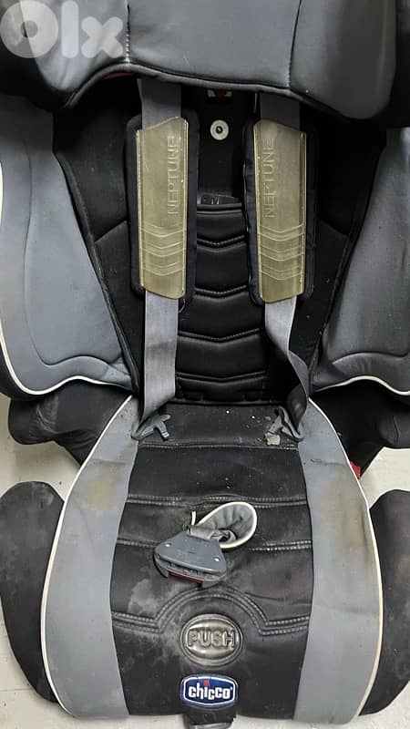 Car seat chicco used 40 $ beyrout ashrafiye 03723895 1