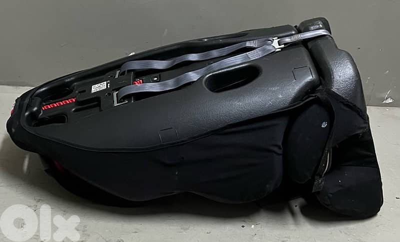 Car seat chicco used 40 $ beyrout ashrafiye 03723895 10