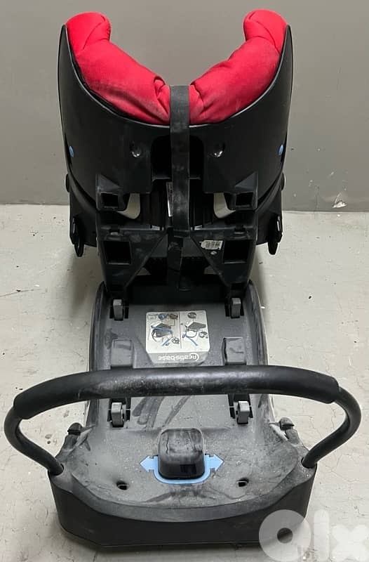 Car seat Bébéconfort used 35 $ beyrout ashrafiye 03723895 8