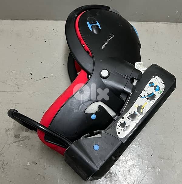 Car seat Bébéconfort used 35 $ beyrout ashrafiye 03723895 12