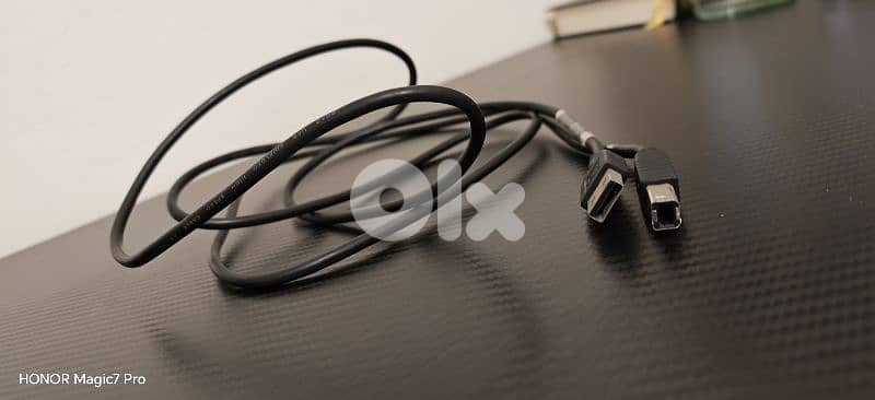 HP deskjet 1050 ( print - scan - copy ) 6