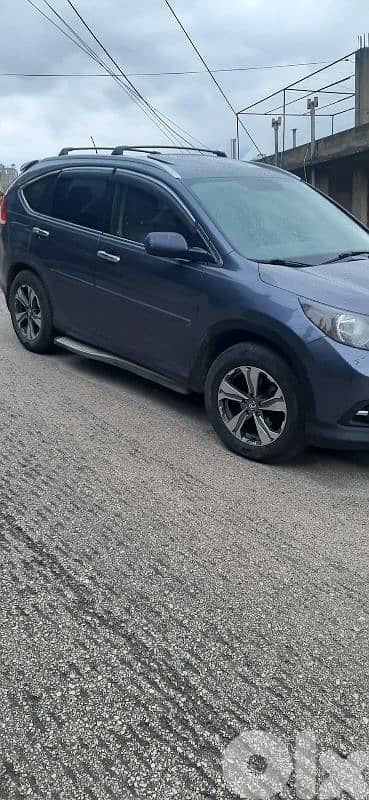 هوندا سي ار في 2012