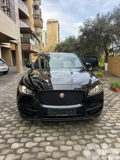 Jaguar F-Pace V6 35t 2017 black on black (clean carfax)