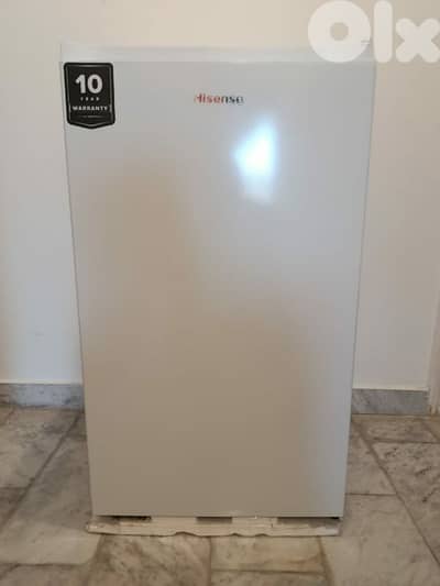 براد Hisense مع فريزر داخلي – كفاءة عالية