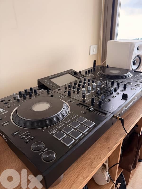 Pioneer XDJ XZ 1
