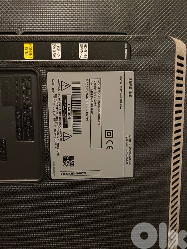 Samsung 43” Smart TV – Like New Condition 2