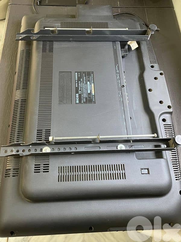 dicon 32'' not smart 3