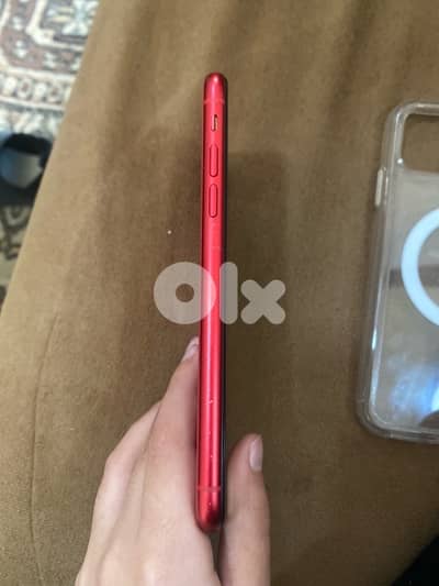 iPhone 11 very clean