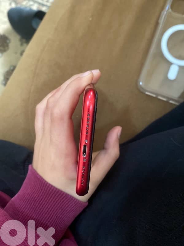 iPhone 11 very clean 1