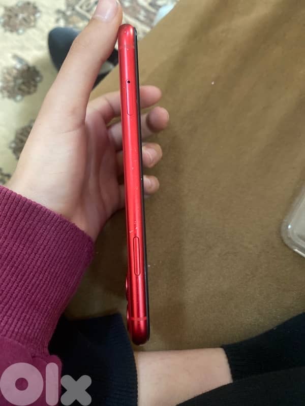 iPhone 11 very clean 2