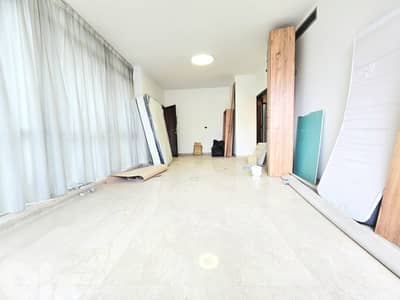 RAO26-4897 Office for Rent in Adlieh | مكتب للإيجار في العدلية