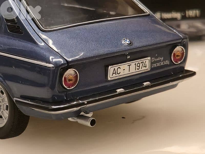 1:18 Minichamps BMW 2000Tii touring 1971 4