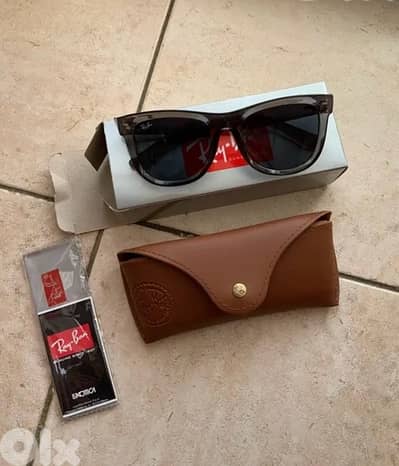 Rayban Wayfarer 53mm reverse from england