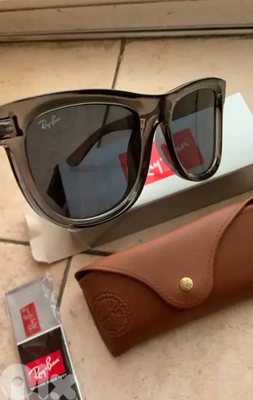 Rayban Wayfarer 53mm reverse from england 1