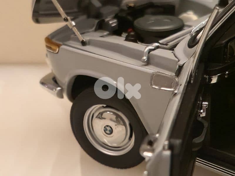 1:18 Autoart BMW 1600-2 5