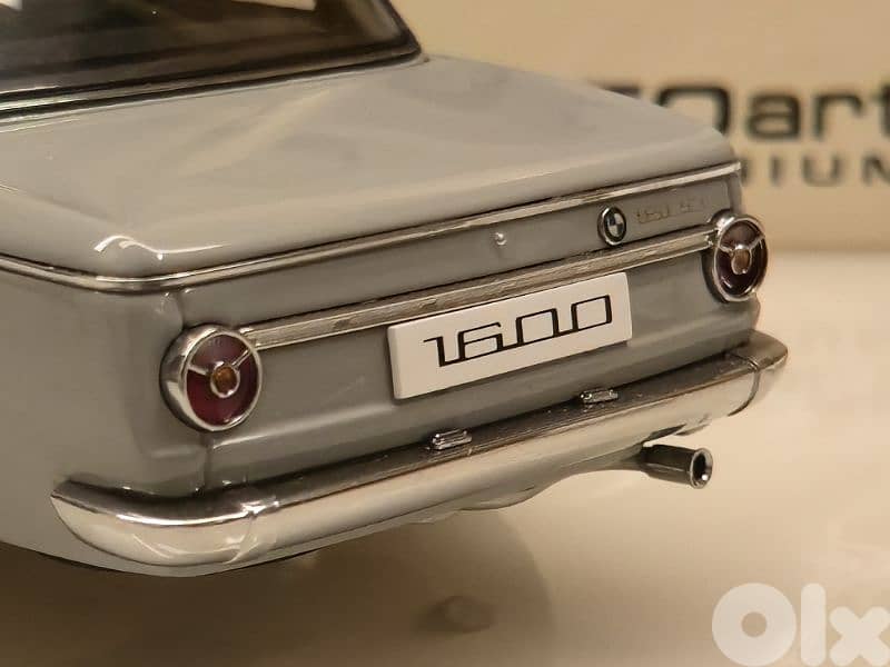 1:18 Autoart BMW 1600-2 6