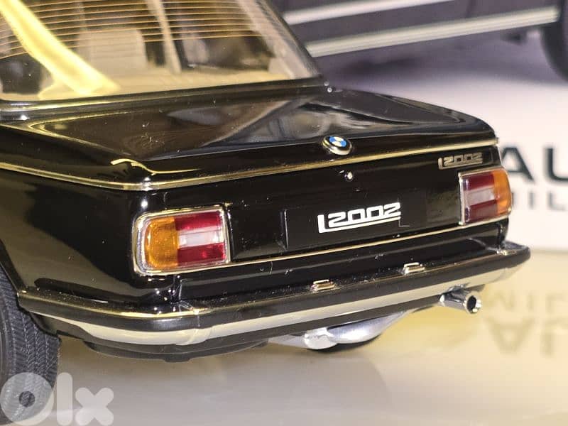 1:18 Autoart BMW L2002 Tii 8