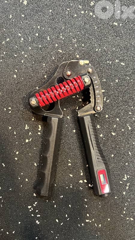 Adjustable Hand Grip 2