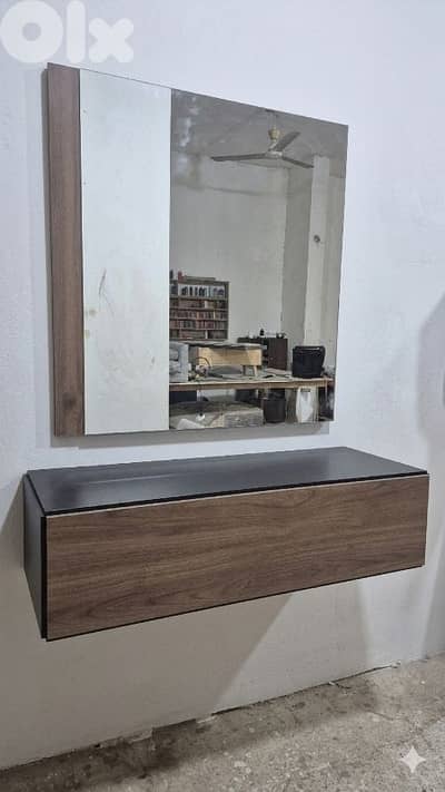 كونسول اسود و جوزي