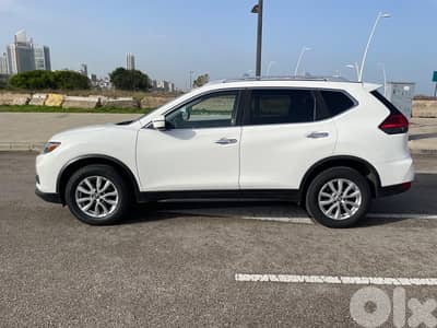 Nissan Rogue 2017,  بداعي السفر, Super clean،Ajnabi,clean car fax. 4WD