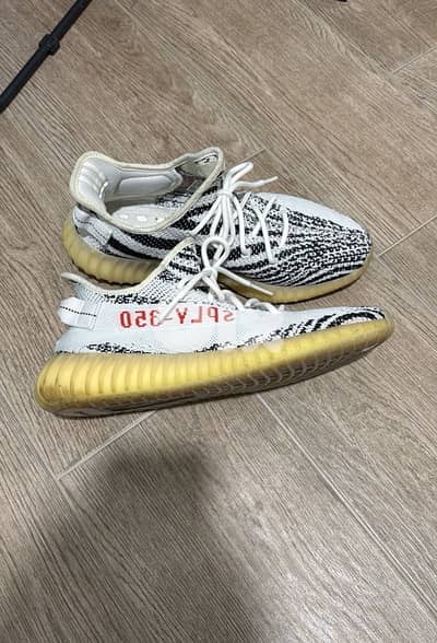 Adidas Yeezy 350 v2 Zebra size 44