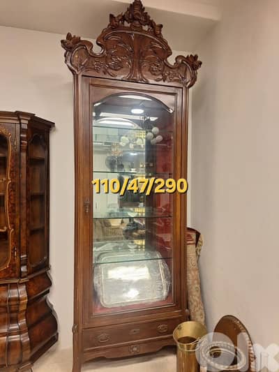 فيترين ارنيفر فرنسي انتيك تاج حفر رائع جدا ومميز