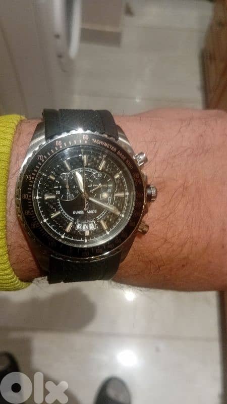 guess watch Swiss made 1