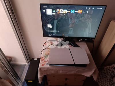 Ps5 slim Europe 1 Tb used four months