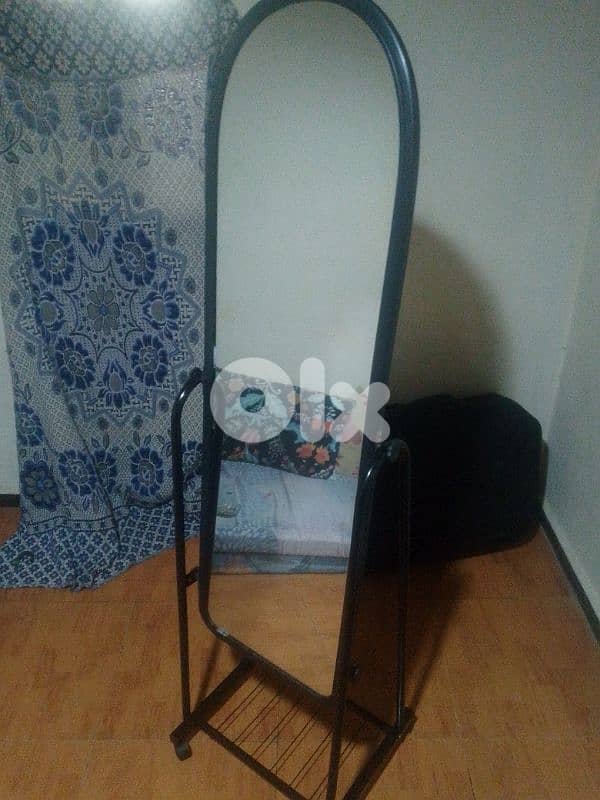 standing mirror 1