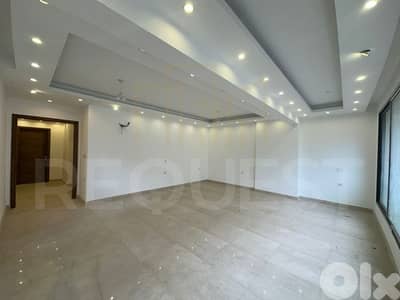 Apartment For Rent in Zkak El Blat شقة للايجار في زقاق البلاط