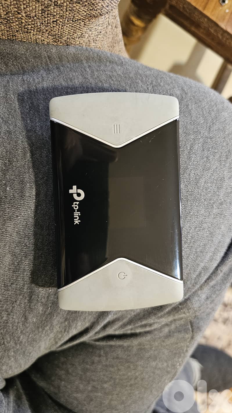 TP-Link M7450 Portable Sim Card Router 3
