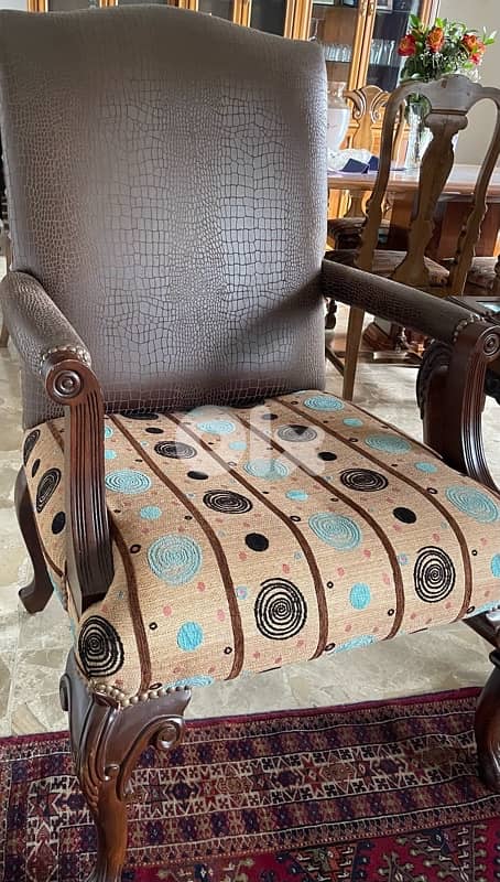 Salon Sofas and Chairs 1