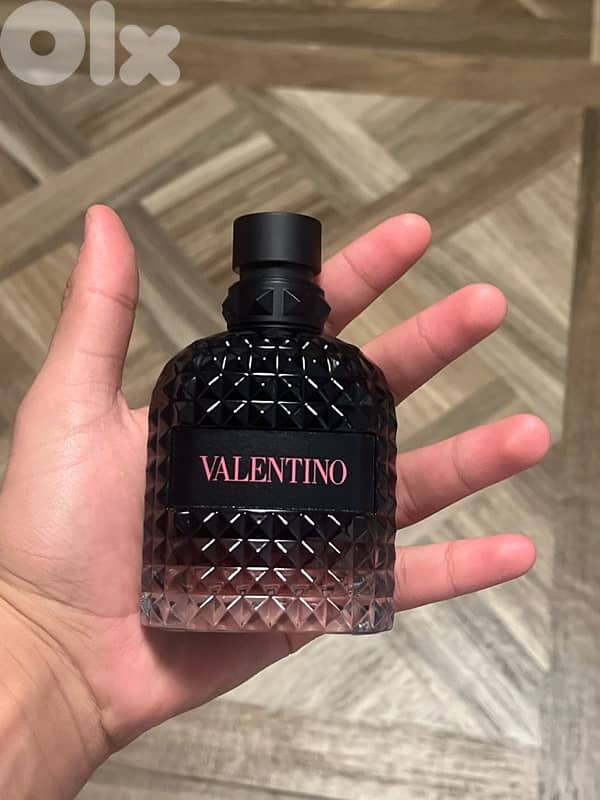 valentino uomo born in roma intense 1