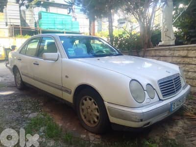 Mercedes-Benz 200 Series 1996